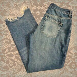 We The Free Heavily Distressed Cropped Jeans Size 28